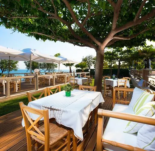 Blue View Hotel 3*